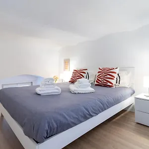 https://la-dimora-in-citta.barihotels.org